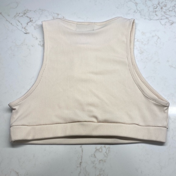Kouii Top Crop Tank Athleisure Fitted Sleeveless Cream Size Large (Juniors) - Picture 4 of 9
